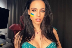 우크라 女가수, SNS ‘이 영상’ 올렸다가 징역 5년