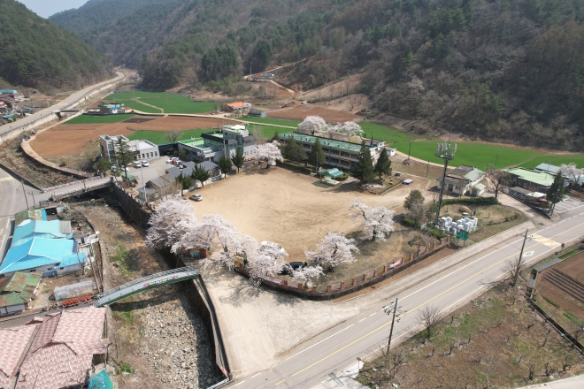 강원 삼척시가 숙박시설로 리모델링할 예정인 옛 근덕초교 노곡분교. 삼척시 제공