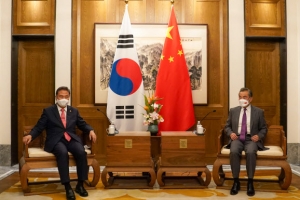 인도네시아서 ‘아세안 외교전’···한·중 외교장관 깜짝 회동 불발(종합)