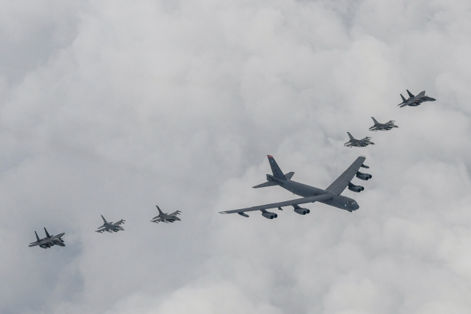 B-52H 전략폭격기 한반도 전개