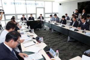 이주호, 숨진 서이초 교사 관련 “교권침해는 중대한 도전”