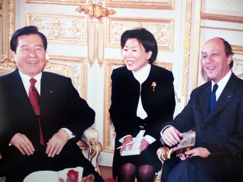 최 이사장은 김대중 전 대통령을 비롯해 1980~2000년대 집권한 한국의 다섯 대통령을 전담해 프랑스어 통역을 했고, 국제회의까지 수천 번 이상 전문통역사로 활동했다.  CICI 제공