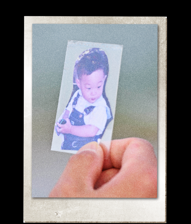 아버지 허씨가 20년 넘게 간직했다는 한울씨의 어렸을 적 사진. 홍윤기 기자