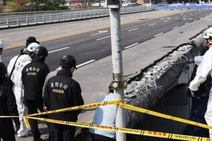 성남시, ‘보행로 붕괴 정자교’ 시공사에 25억 손배소