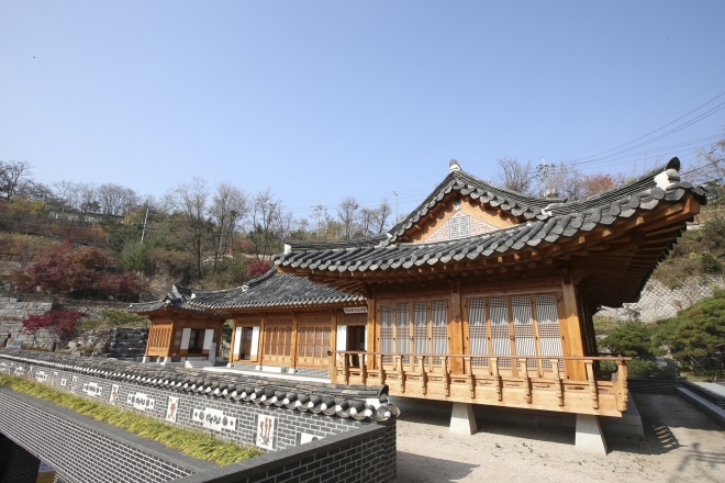 서울 종로구 청운문학도서관의 전경. 종로구 제공