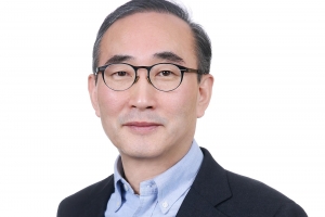 KT 5개월 경영공백 종지부… 김영섭 ‘이권 카르텔’ 해소 급선무