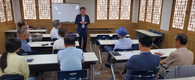 지난 3일 지역언론사들과의 간담회를 개최한 이종환 서울시의회 문화체육관광위원장