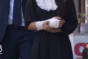 제자에 폭행당해 오른팔 깁스했는데 “자필로 서류 내라”는 교육청