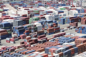 상반기 경상수지 24억 달러 흑자 ‘턱걸이’ … ‘쌍둥이 적자’ 면했다