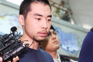 ‘묻지마 칼부림’ 최원종, “피해자분들께 죄송”…검찰 송치