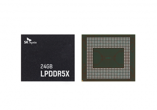 SK하이닉스 고성능 모바일 D램 LPDDR5X 24GB 패키지. SK하이닉스 제공