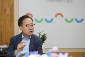 “2025년 개청 30돌 금천… ‘주거 낙후’ 꼬리표 떼고 10년 내 천지개벽”[민선8기 1년-서울 단체장에게 듣는다]