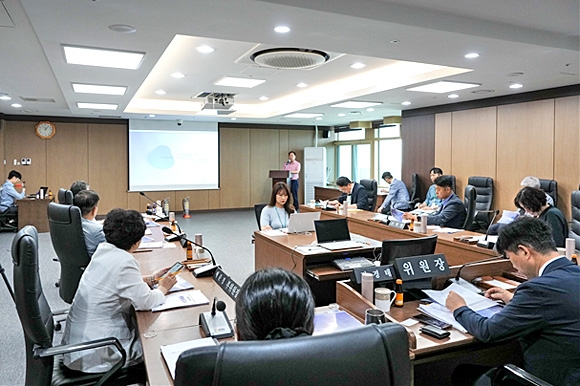 ‘노원구 전기차충전소 부족 문제 해소를 위한 특별위원회’ 회의 모습. 노원구의회 제공