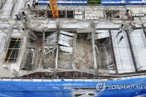 ‘사상자 6명’ 안성 신축공사장 붕괴사고 합동감식…“당장 원인파악 어려워”