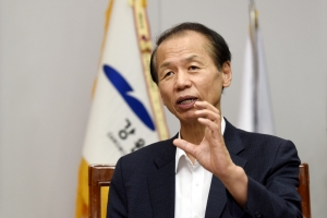 [단독] 檢, “강원도, KH에 국제학교 등 이권 사업 협약서 초안 전송” 진술 확보