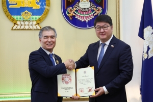 김현기 서울시의회 의장, 몽골 울란바토르 최고 훈장