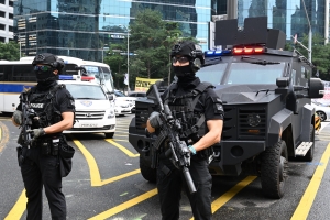 “피 흘리는 남성 지나간다”…대전서 칼부림 60대男 체포