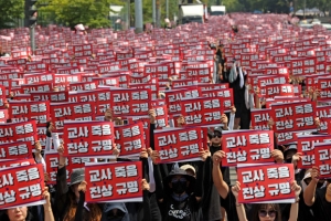 이주호 “고인 추모하지만… 교사들 집단연가는 학습권 침해”