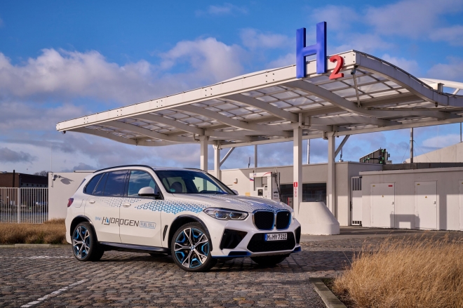 ‘iAA 모빌리티 2023’에서 공개될 BMW ‘iX5 하이드로젠’. BMW 제공