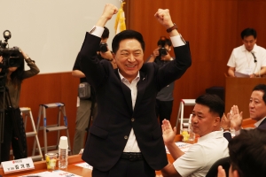 연찬회 끝낸 국미의힘은 ‘수도권 공략’…민주당은 ‘전남 달래기’