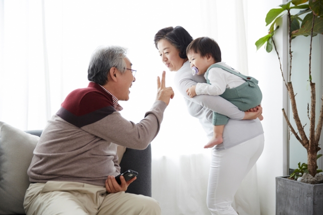 돌봄 자료사진(본 기사와 관련없음). 아이클릭아트