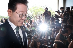 “4일 오전만” “2시간 만에 불가” 李·檢 ‘조사 방식’ 충돌