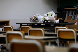 교사들 연가·병가 내고 ‘공교육 멈춤’…교육부 “징계 원칙 변화 없어”