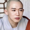 SNS스타 ‘꽃스님’ 누구길래…화엄사 사찰 체험 ‘선착순 마감’