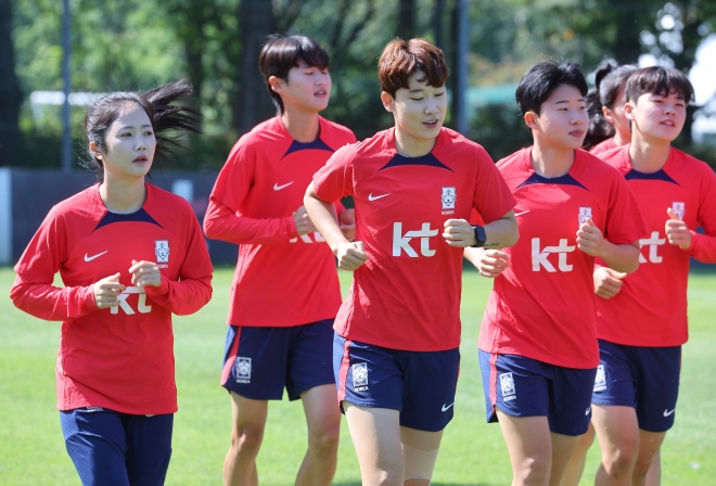 사상 첫 우승 노리는 여자축구…이민아·천가람 앞세워 일본 벽 넘는다 | 서울신문