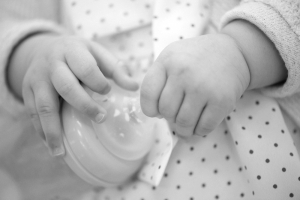 “억지로 밥 먹이고 잡아당기고”…1살 ‘27차례’ 학대한 보육교사