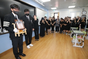 목숨으로 호소한 대전 교사, 학교와 마지막 인사…“누가 죽였어!” 절규
