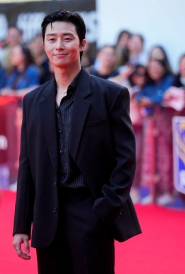 Cast member Park Seo-joon attends the North American premiere of “Concrete Utopia” at the Toronto International Film Festival (TIFF) in Toronto, Ontario, Canada September 10, 2023. REUTERS 연합뉴스