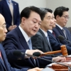[속보] 尹 “한중일 정상회의 재개 지지…적극 추진할것”