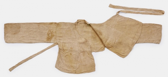 17세기 시대 갓난 아기에게 입혔던 배냇저고리  단국대 석주선기념박물관 제공