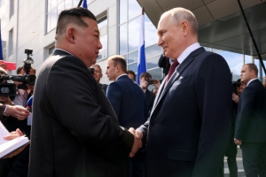 김정은 “러시아군과 국민이 악에 맞서 승리할 것”…한미 가리키는 듯