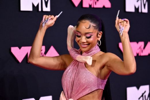 US rapper Saweetie arrives for the MTV Video Music Awards at the Prudential Center in Newark, New Jersey, on September 12, 2023. AFP 연합뉴스