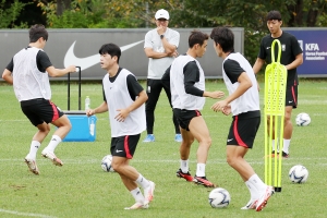 이강인 언제 오나… 모호한 PSG, 목 빠진 ‘황새’