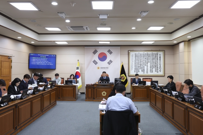 지난 14일 박환희 운영위원장이 대표발의한 ‘서울시의회 기본 조례개정안’이 소관 상임위원회인 운영위원회를 통과했다.