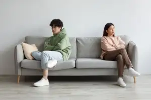 돌싱 여친에 이별 통보하자 “재산 나눠줘”…알고 보니 ‘몰래 혼인신고’