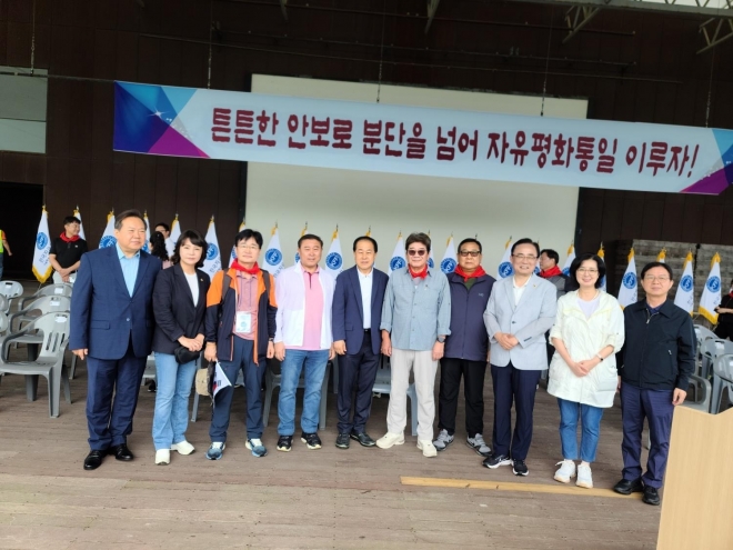 지난 17일 임진각 평화누리공원에서 개최된 한국자유총연맹 서울시지부 주최 ‘자유민주주의와 안보지킴이’ 대회에 참석한 김형재 의원(오른쪽에서 세 번째)