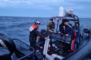 목포해경, 진도 해상서 실종된 잠수사 2명 구조