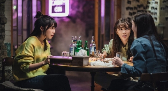 술을 많이 마시는 여성의 폭음 습관을 고칠 수 있는 방법이 공개됐다(위 기사와 관련 없음). tvN 캡처