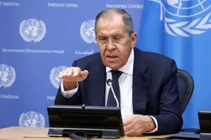 왕이 北 방문 나흘 만에…中, 러 외무장관 초청 ‘동맹 다지기’