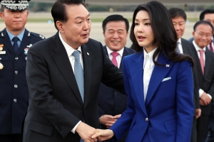 순방 기간 尹 지지율 올라 37.8%… “외교 활동 호재…