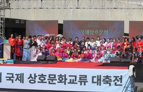 지난 23일부터 24일까지 양일간 마곡 광장 특설무대에서 진행된 ‘제1회 국제 상호문화교류 대축전’