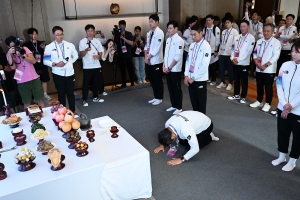 추석맞이 합동차례 지내는 한국 선수단 [서울포토]