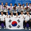 금메달 획득한 대한민국 여자 배드민턴 선수단 [서울포토]