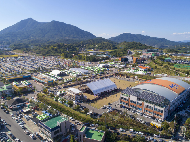 10월 6일부터 10일까지 제23회 산청한방약초축제가 열리는 경남 산청군 산청 IC축제광장 일원. 산청군 제공