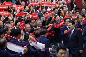 尹 “가짜 평화론 활개, 안보 위협받아…총력 안보태세로 대한민국 지켜내야”