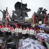 러 ‘유혈 충돌’ 30주기… 희생자 추모하는 모스크바 시민들